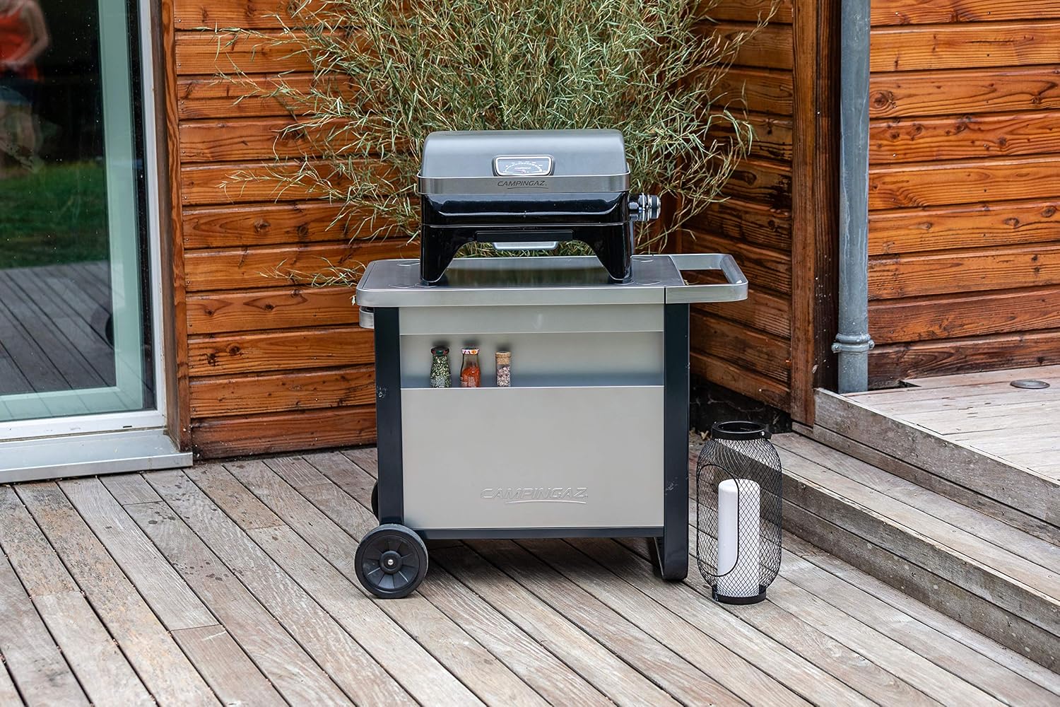 Attitude2go,Barbecue de Table à Faible fumée,BBQ Portable,à Couvercle,thermomètre,et Grille en Fonte,Alimentation : Cartouche de gaz CV 470 Plus,Gris